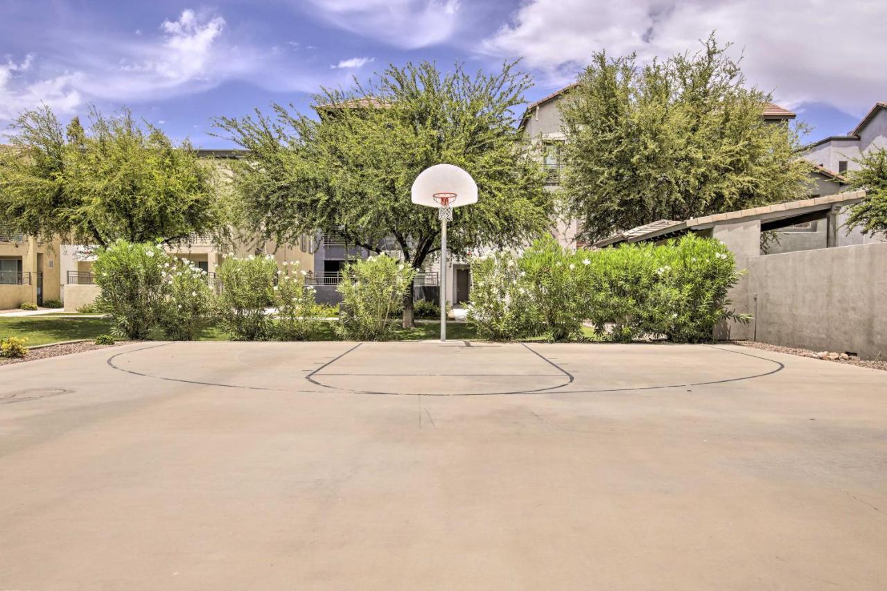 New-Build Chandler Townhome Pool And Hot Tub Access Exterior photo
